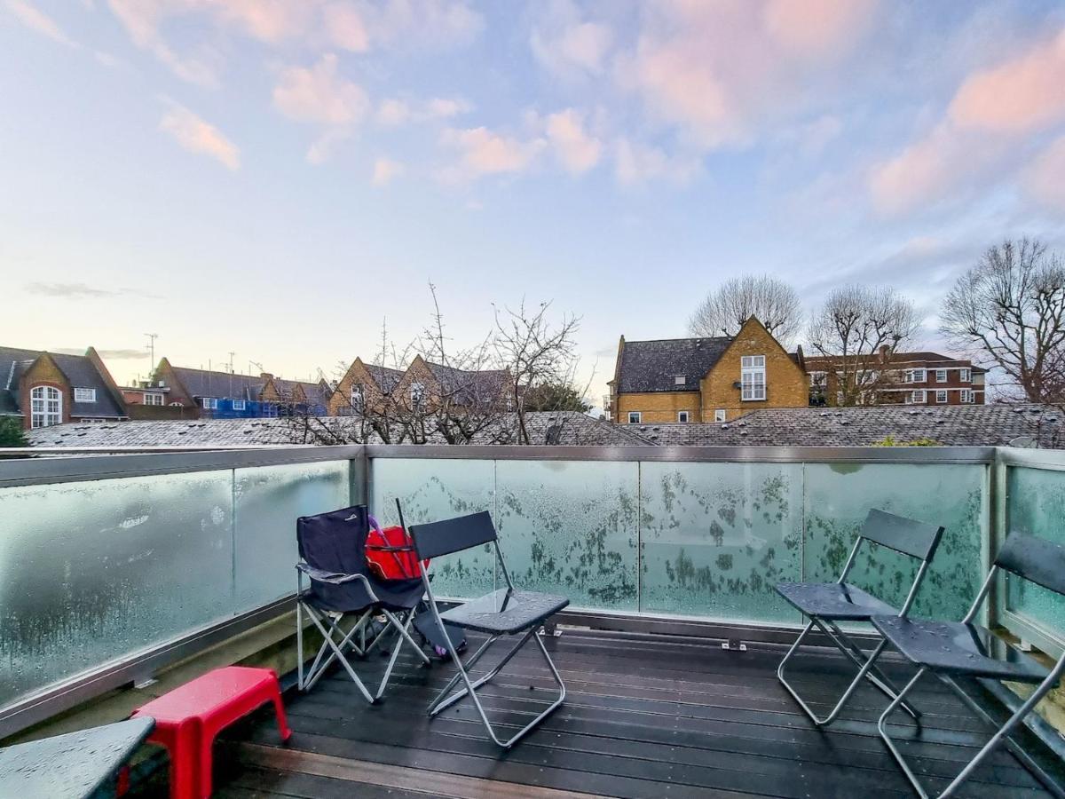 Pass The Keys Family Friendly 2 Bedroom Gem In Shepherd'S Bush Лондон Экстерьер фото